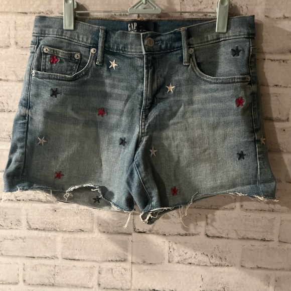 Gap Women’s Size 4/27 Patriotic Star Raw Hem Denim Short - Picture 1 of 3